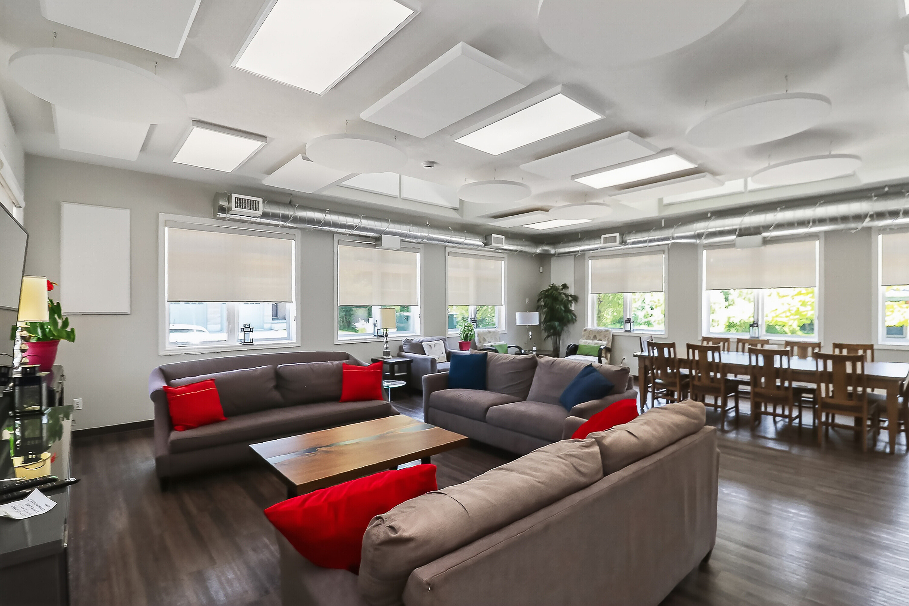  Serene Family Home - 物件實景