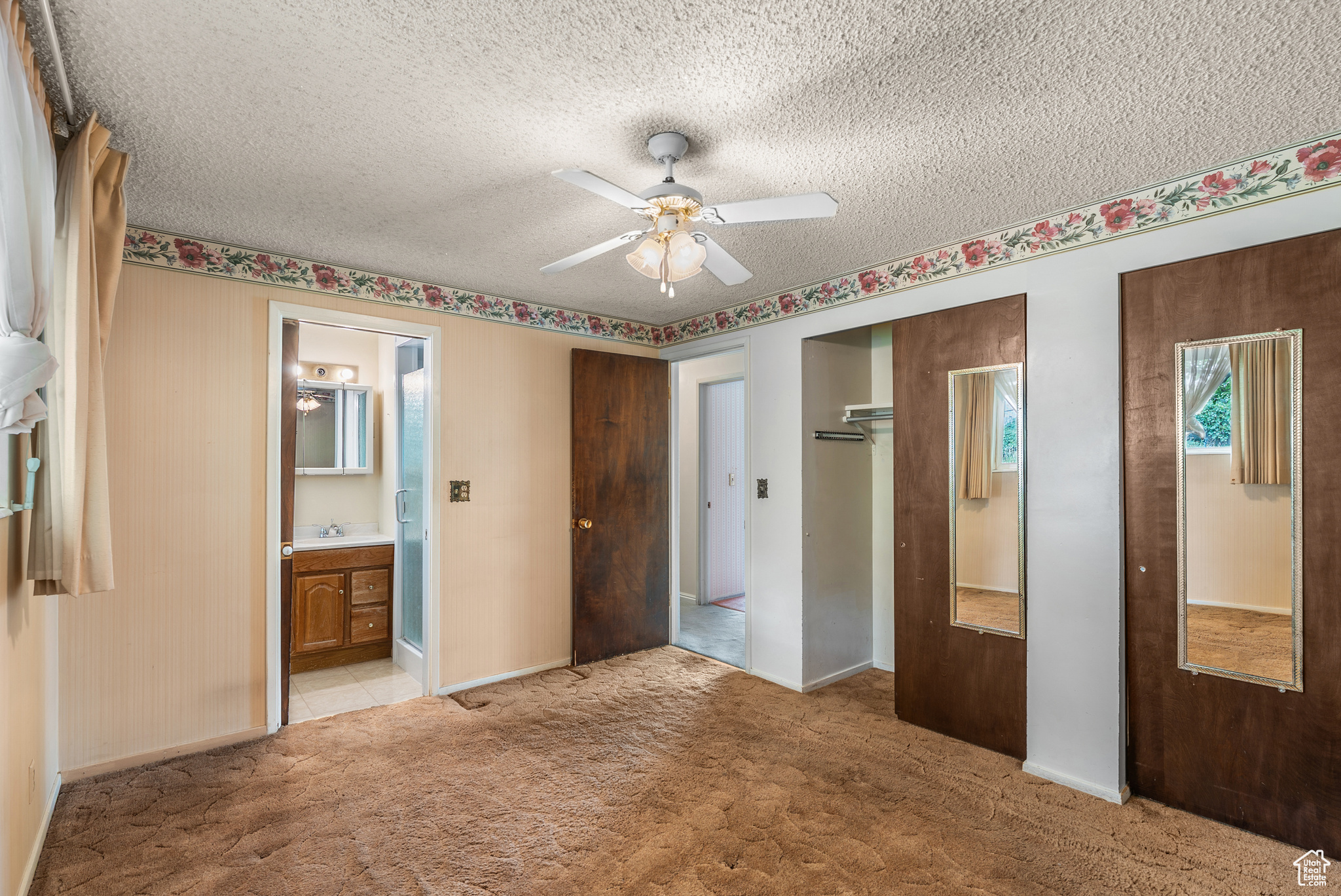 Farmington, Utah, 84025, United States, 5 Bedrooms Bedrooms, ,1 BathroomBathrooms,Residential,For Sale,1927310