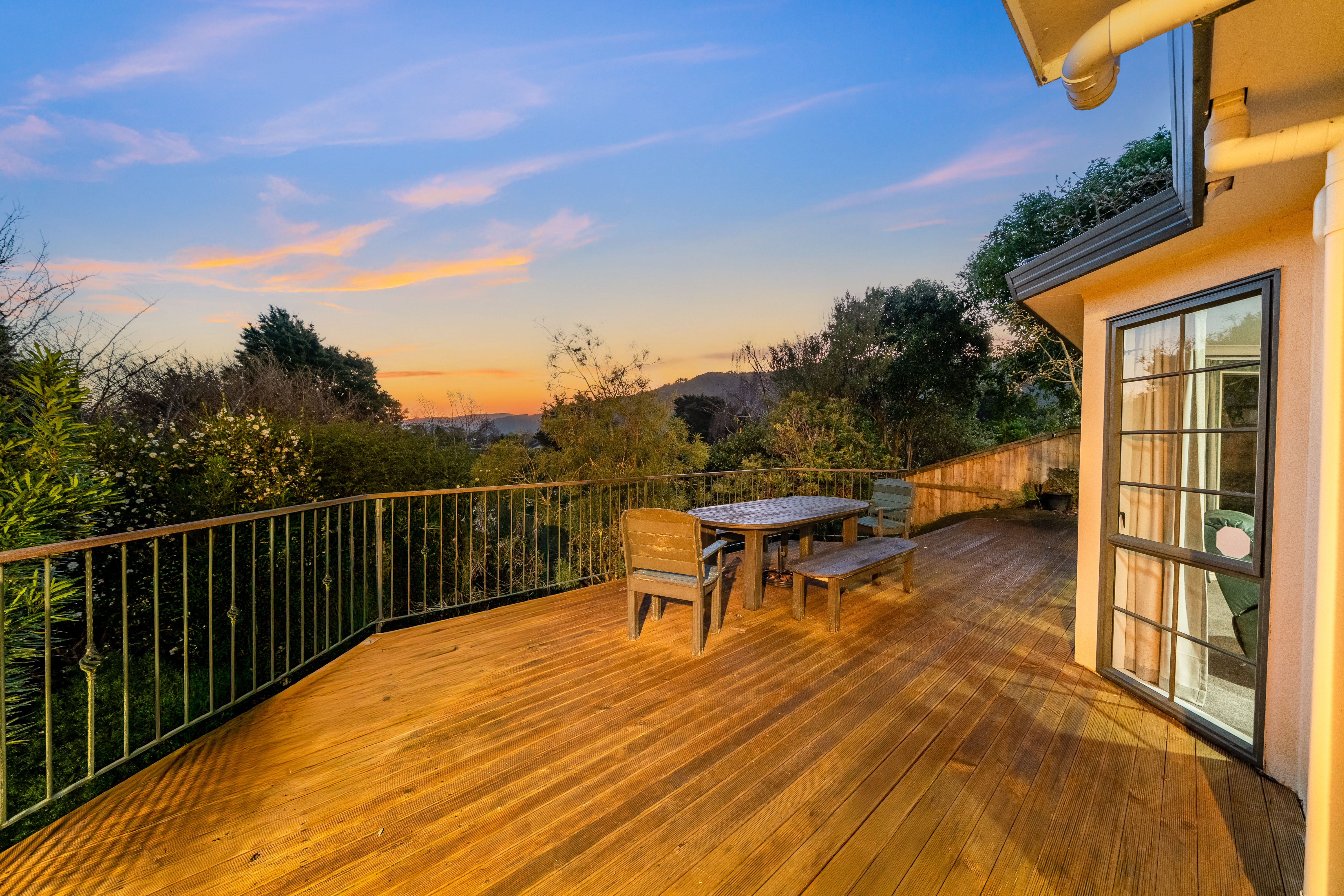  29 Clearwater Terrace, Brown Owl, Upper Hutt - 物件實景