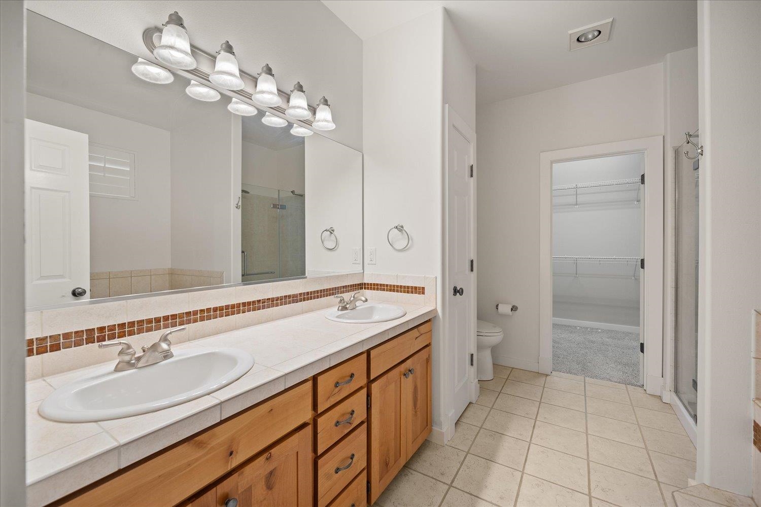 Spokane, Washington, 99224, United States, 6 Bedrooms Bedrooms, ,4 BathroomsBathrooms,Residential,For Sale,1856597