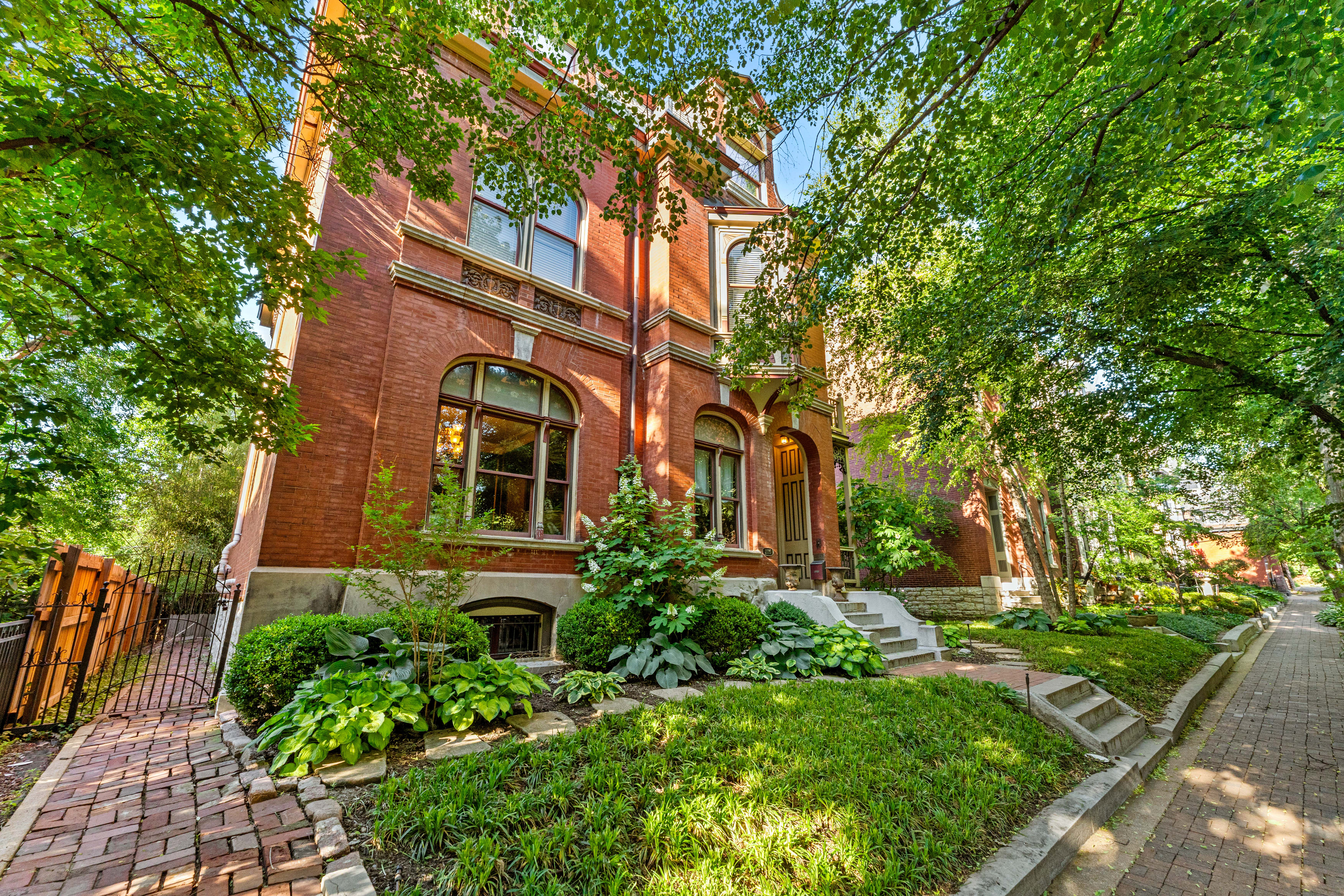  Historic Lafayette Square Victorian Manse with Carriage House - 物件實景