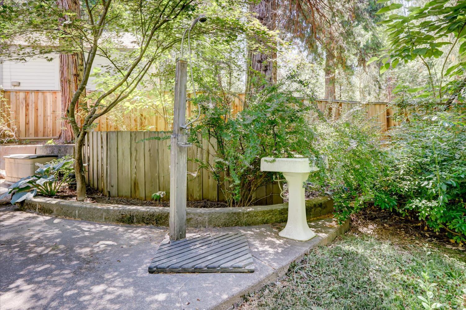 Nevada City, California, 95959, United States, 2 Bedrooms Bedrooms, ,2 BathroomsBathrooms,Residential,For Sale,1984222