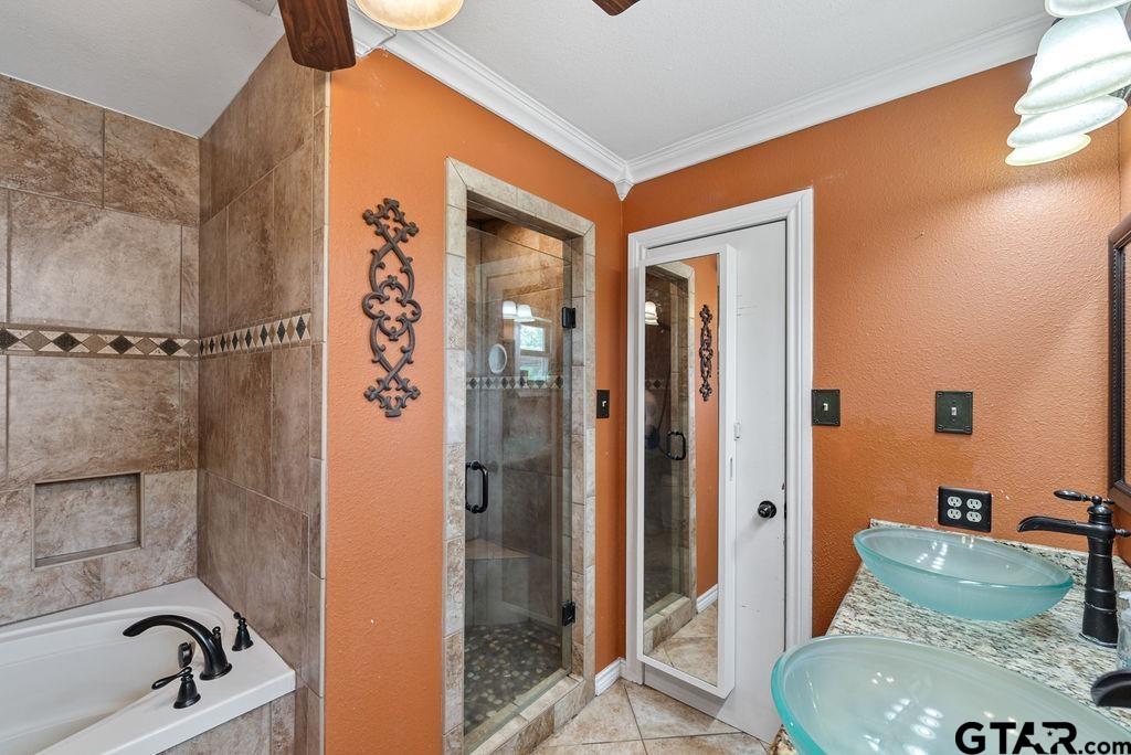 Mineola, Texas, 75773, United States, 4 Bedrooms Bedrooms, ,3 BathroomsBathrooms,Residential,For Sale,1961567