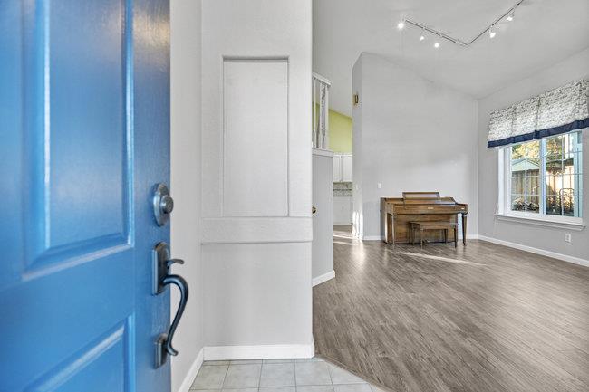 Hollister, California, 95023, United States, 4 Bedrooms Bedrooms, ,3 BathroomsBathrooms,Residential,For Sale,2006459