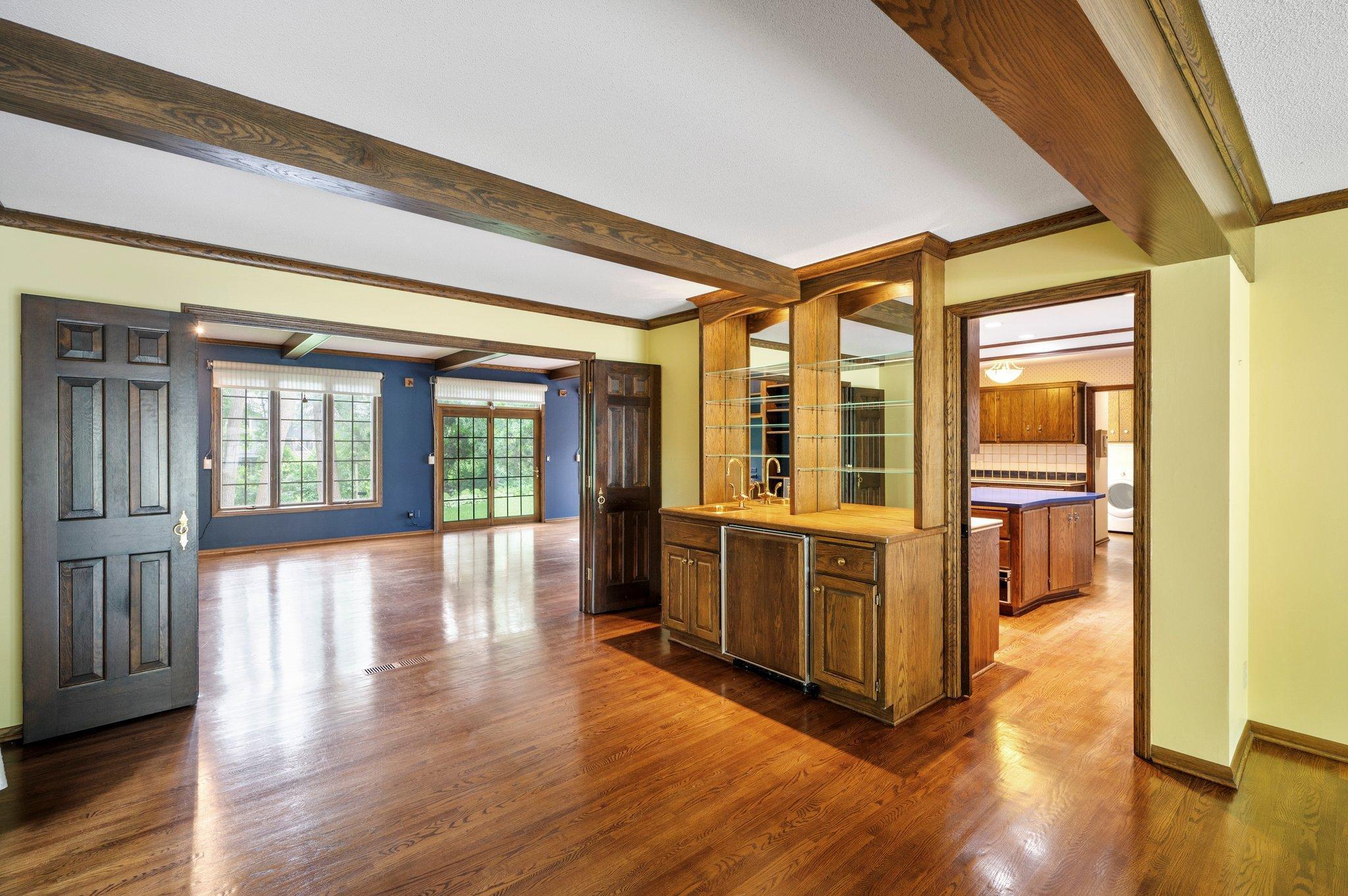 Edina, Minnesota, 55439, United States, 4 Bedrooms Bedrooms, ,4 BathroomsBathrooms,Residential,For Sale,1913654