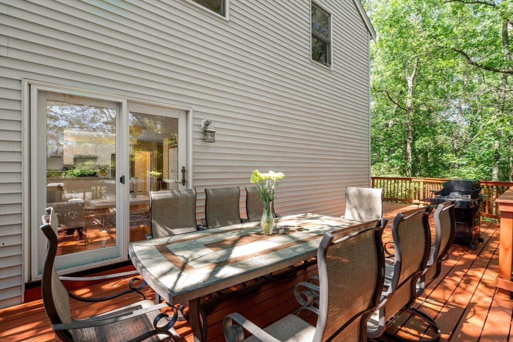 Boston, Massachusetts, 02132, United States, 4 Bedrooms Bedrooms, ,3 BathroomsBathrooms,Residential,For Sale,1874129