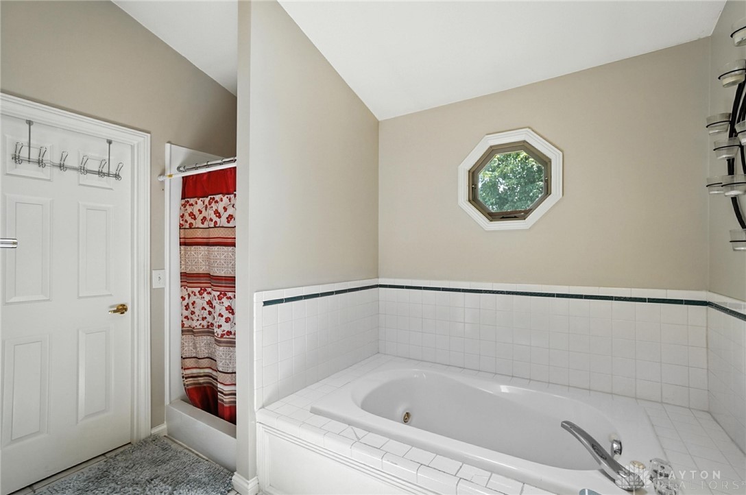 Dayton, Ohio, 45458, United States, 4 Bedrooms Bedrooms, ,4 BathroomsBathrooms,Residential,For Sale,1875068