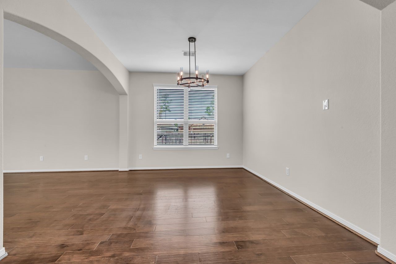 Conroe, Texas, 77384, United States, 4 Bedrooms Bedrooms, ,4 BathroomsBathrooms,Residential,For Sale,1995789