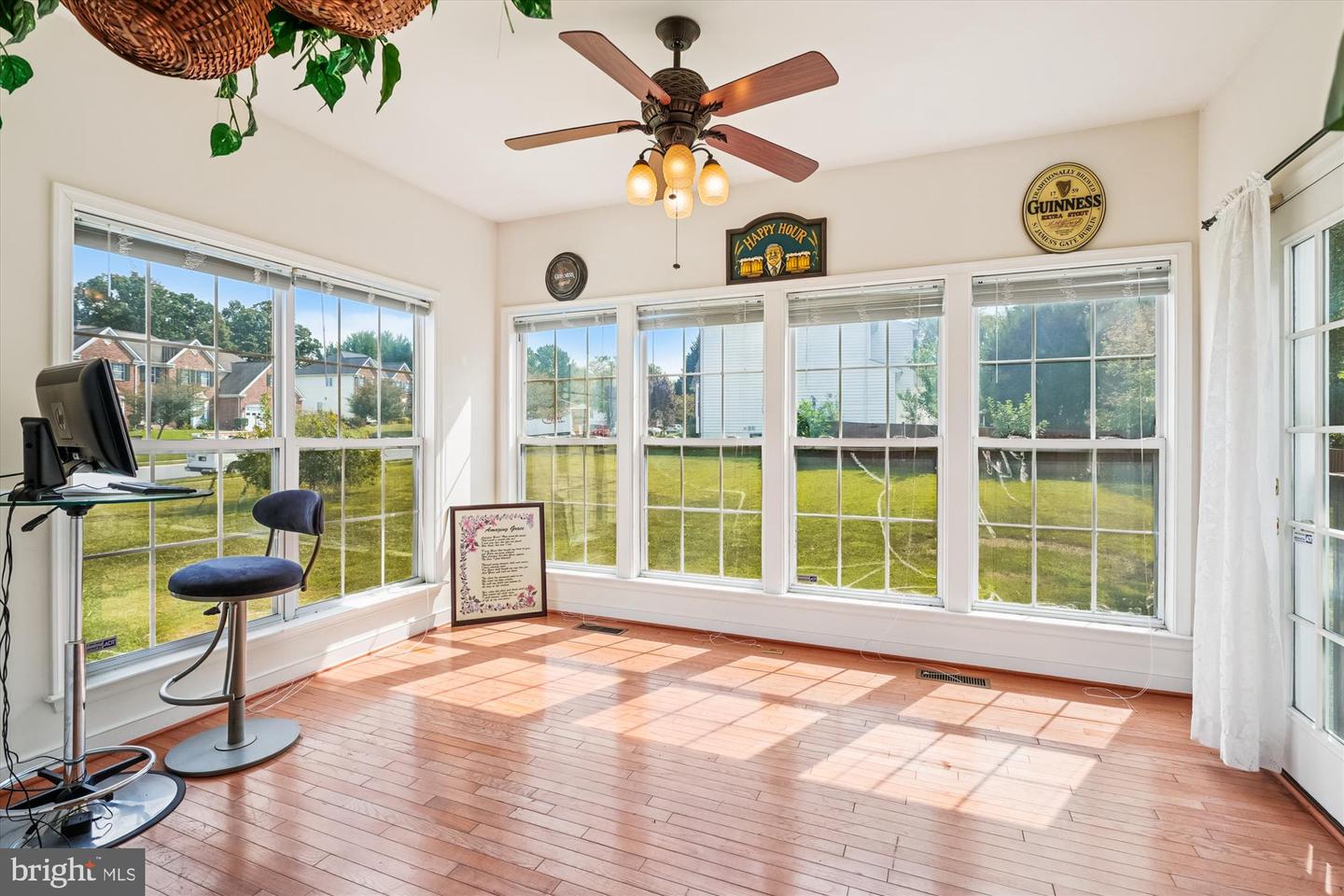 Woodbridge, Virginia, 22193, United States, 4 Bedrooms Bedrooms, ,5 BathroomsBathrooms,Residential,For Sale,1950998