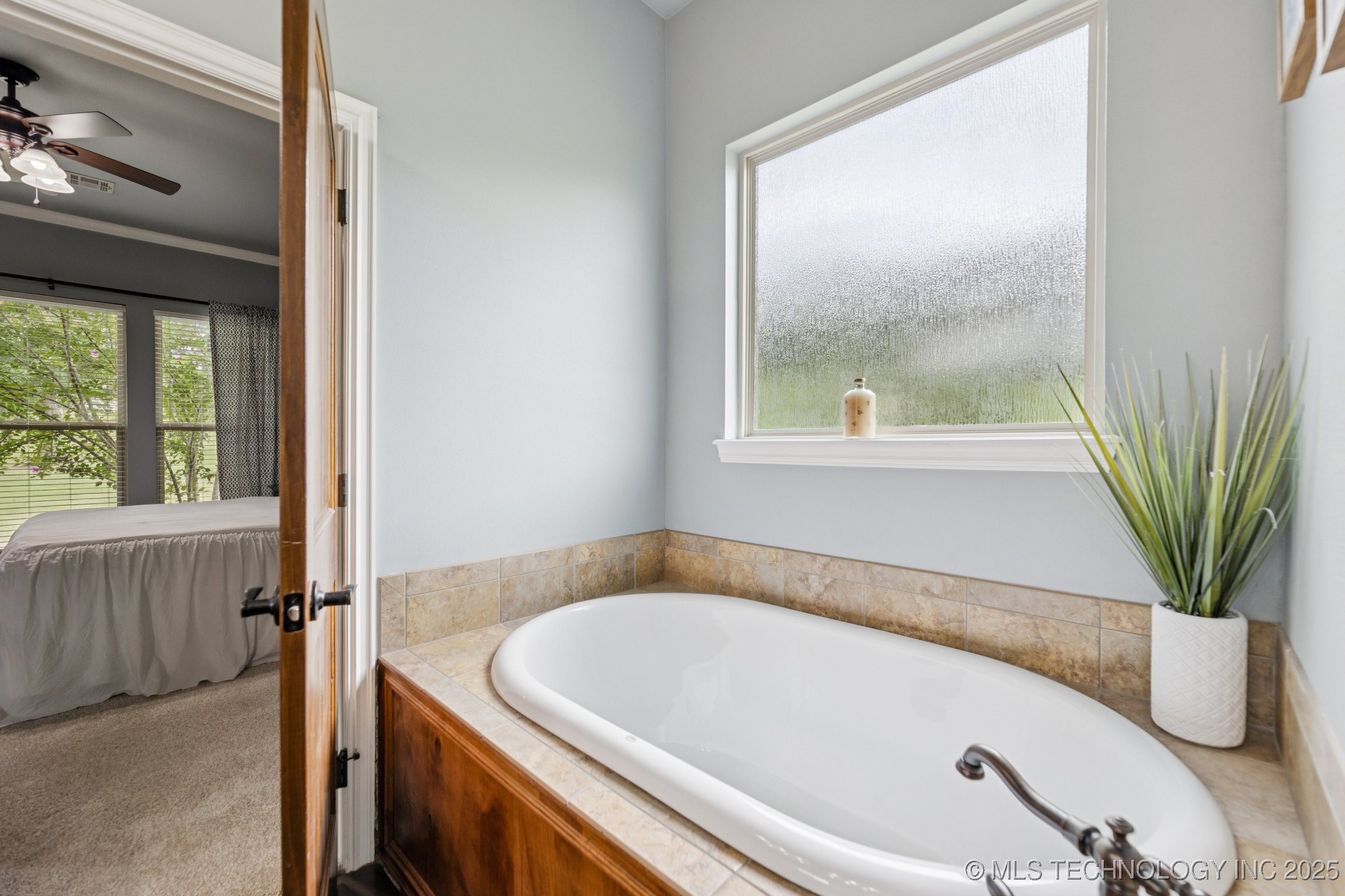 Sapulpa, Oklahoma, 74066, United States, 4 Bedrooms Bedrooms, ,4 BathroomsBathrooms,Residential,For Sale,1940003