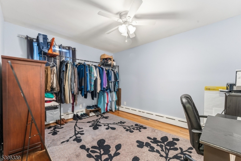 Dunellen Boro, New Jersey, 08812, United States, 3 Bedrooms Bedrooms, ,2 BathroomsBathrooms,Residential,For Sale,1991151