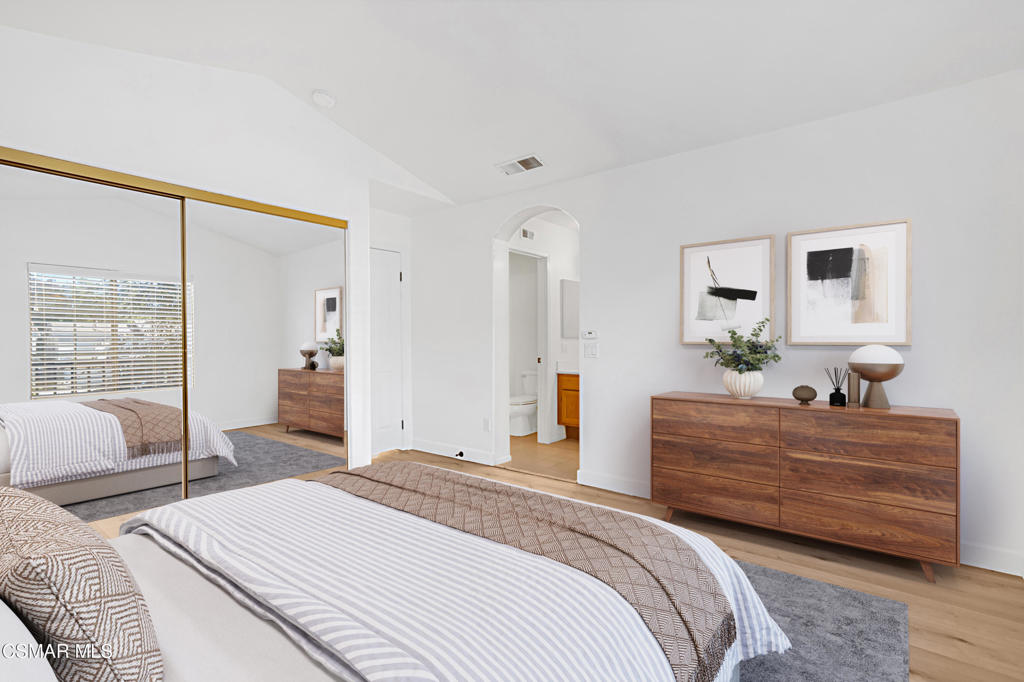 Westlake Village, California, 91362, United States, 2 Bedrooms Bedrooms, ,3 BathroomsBathrooms,Residential,For Sale,1987544