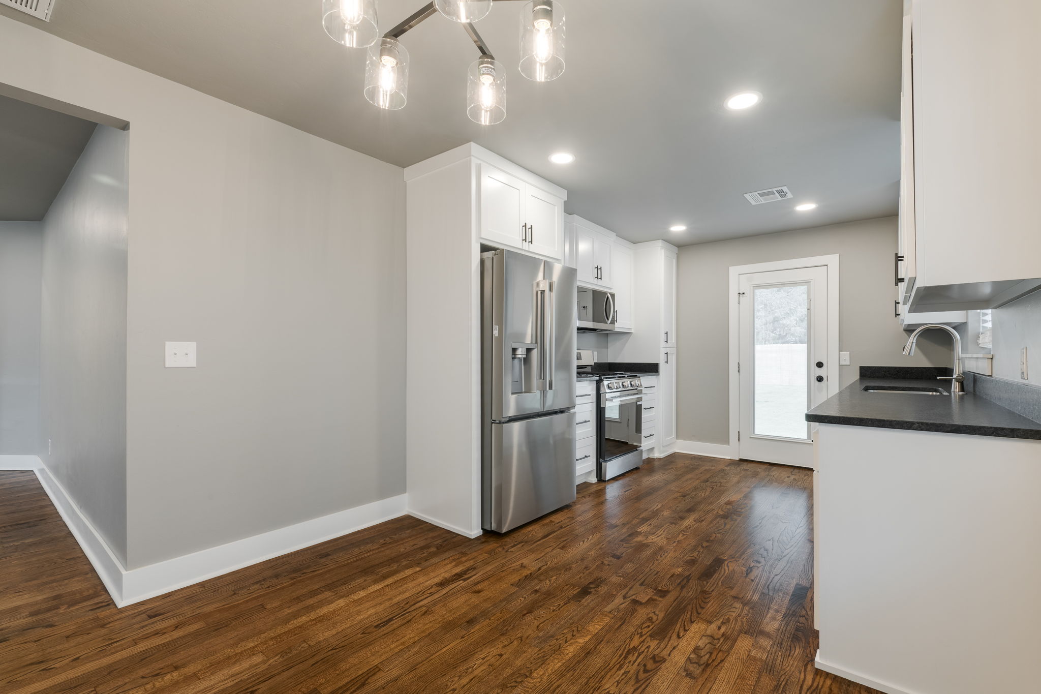  2000 Andover Court, The Village, OK 73120 - 物件實景