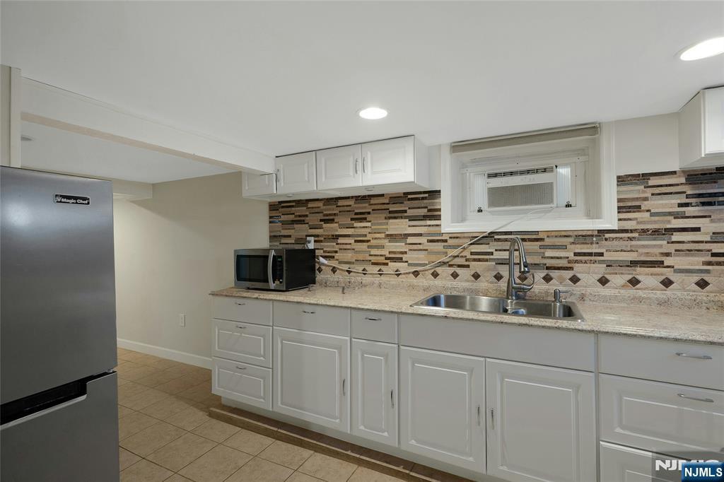 Ridgefield, New Jersey, 07657, United States, 4 Bedrooms Bedrooms, ,3 BathroomsBathrooms,Residential,For Sale,1991908