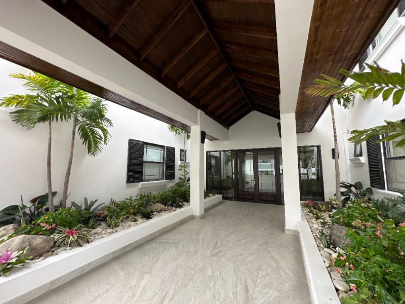 Kingston 6, JM, 2 Bedrooms Bedrooms, ,3 BathroomsBathrooms,Residential,For Sale,1838960