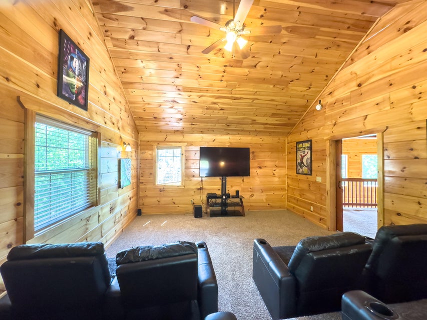 Sevierville, Tennessee, 37876, United States, 13 Bedrooms Bedrooms, ,14 BathroomsBathrooms,Residential,For Sale,1974606