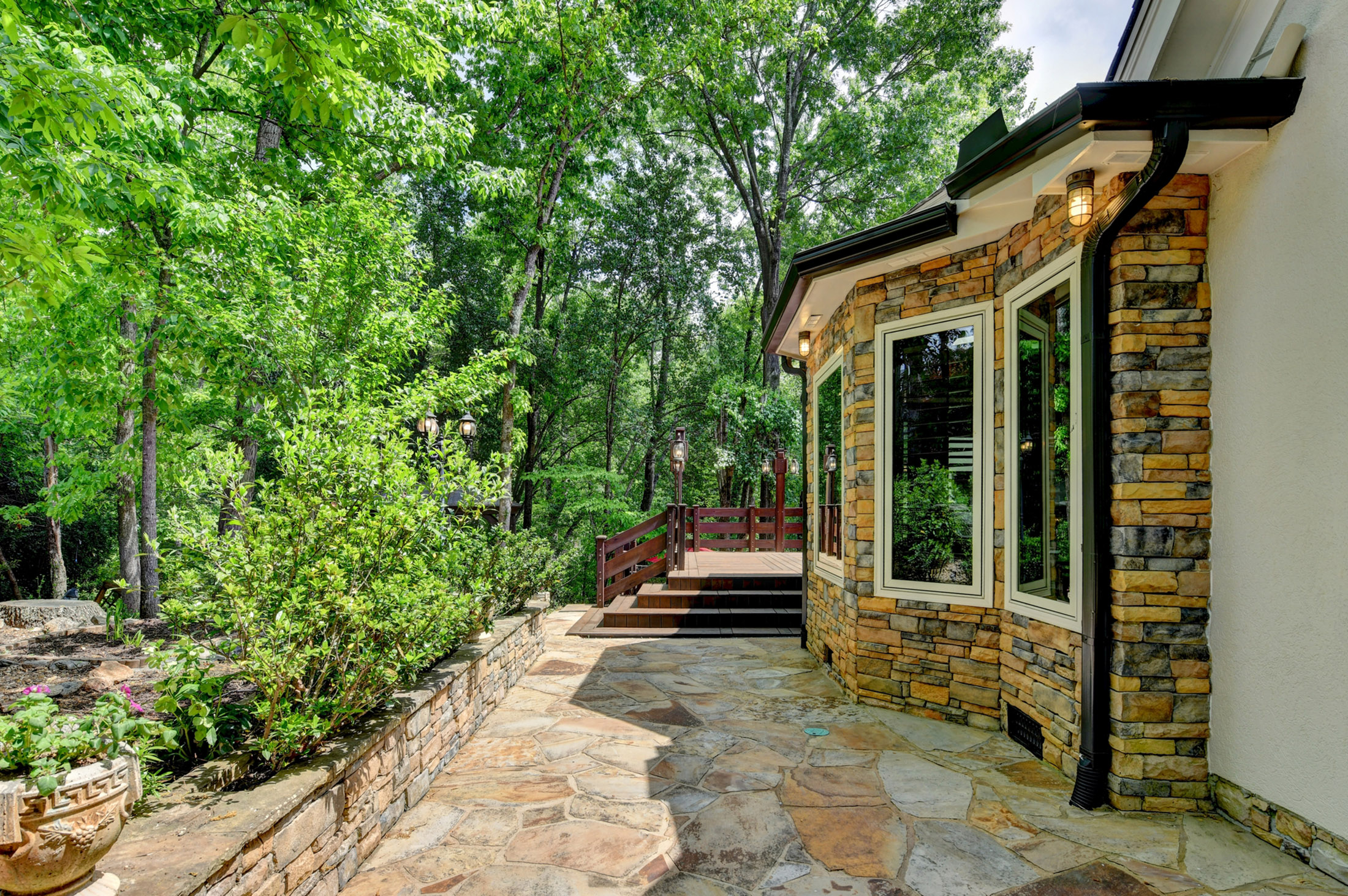  Welcome to the Cul-De-Sac - 物件實景