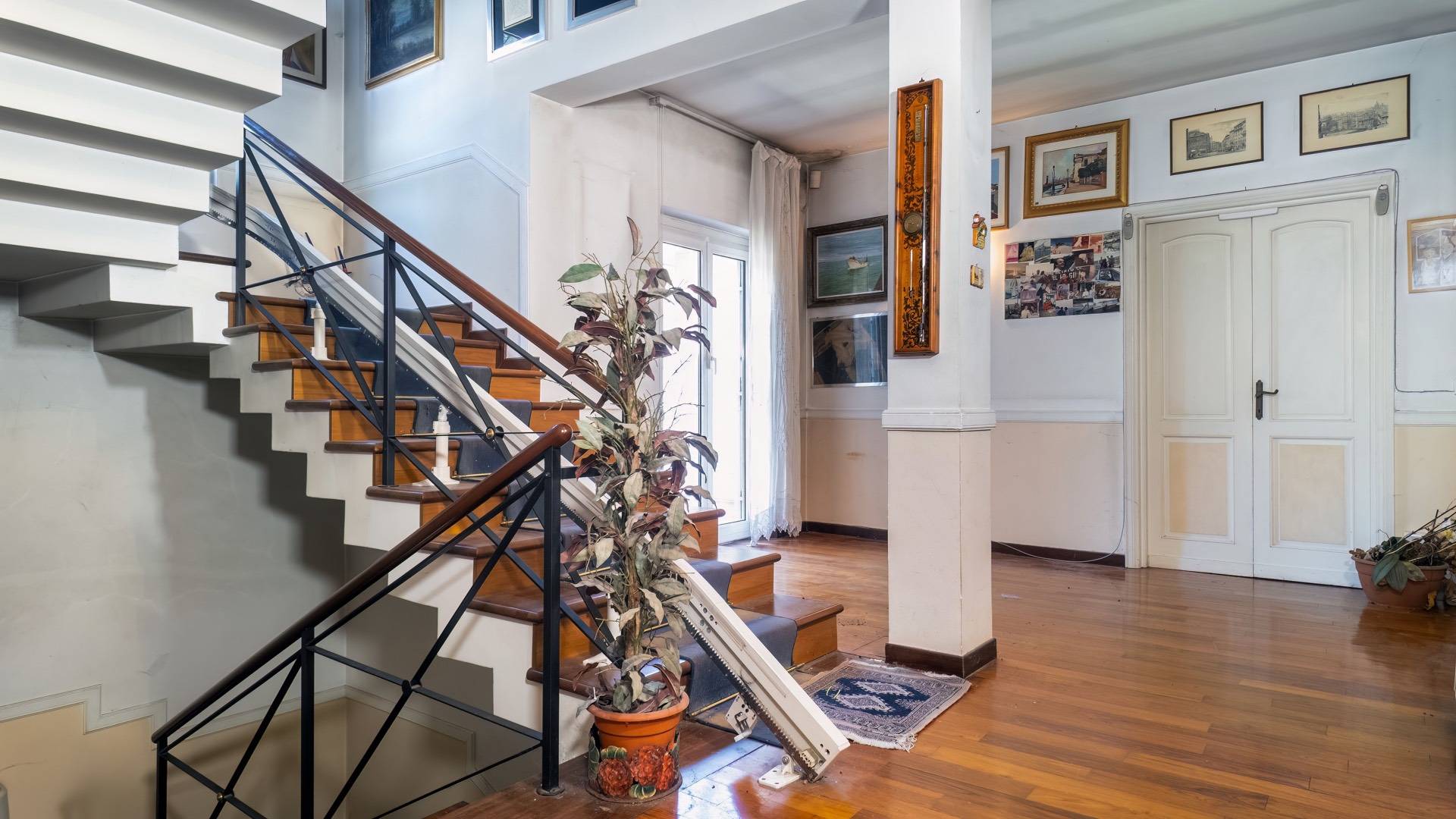 Roma, Roma, 00100, IT, 4 Bedrooms Bedrooms, ,4 BathroomsBathrooms,Residential,For Sale,1932410