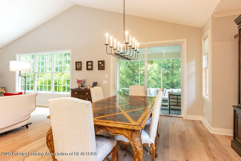 East Lansing, Michigan, 48823, United States, 4 Bedrooms Bedrooms, ,3 BathroomsBathrooms,Residential,For Sale,1890270