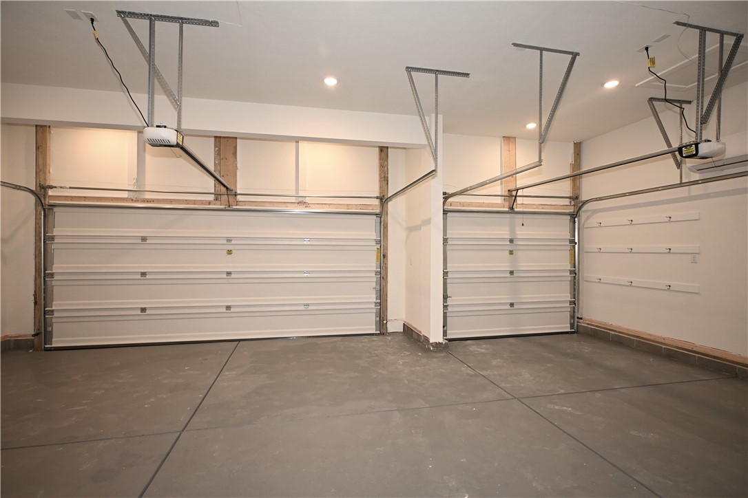 Oakdale, Pennsylvania, 15071, United States, 4 Bedrooms Bedrooms, ,4 BathroomsBathrooms,Residential,For Sale,2000076