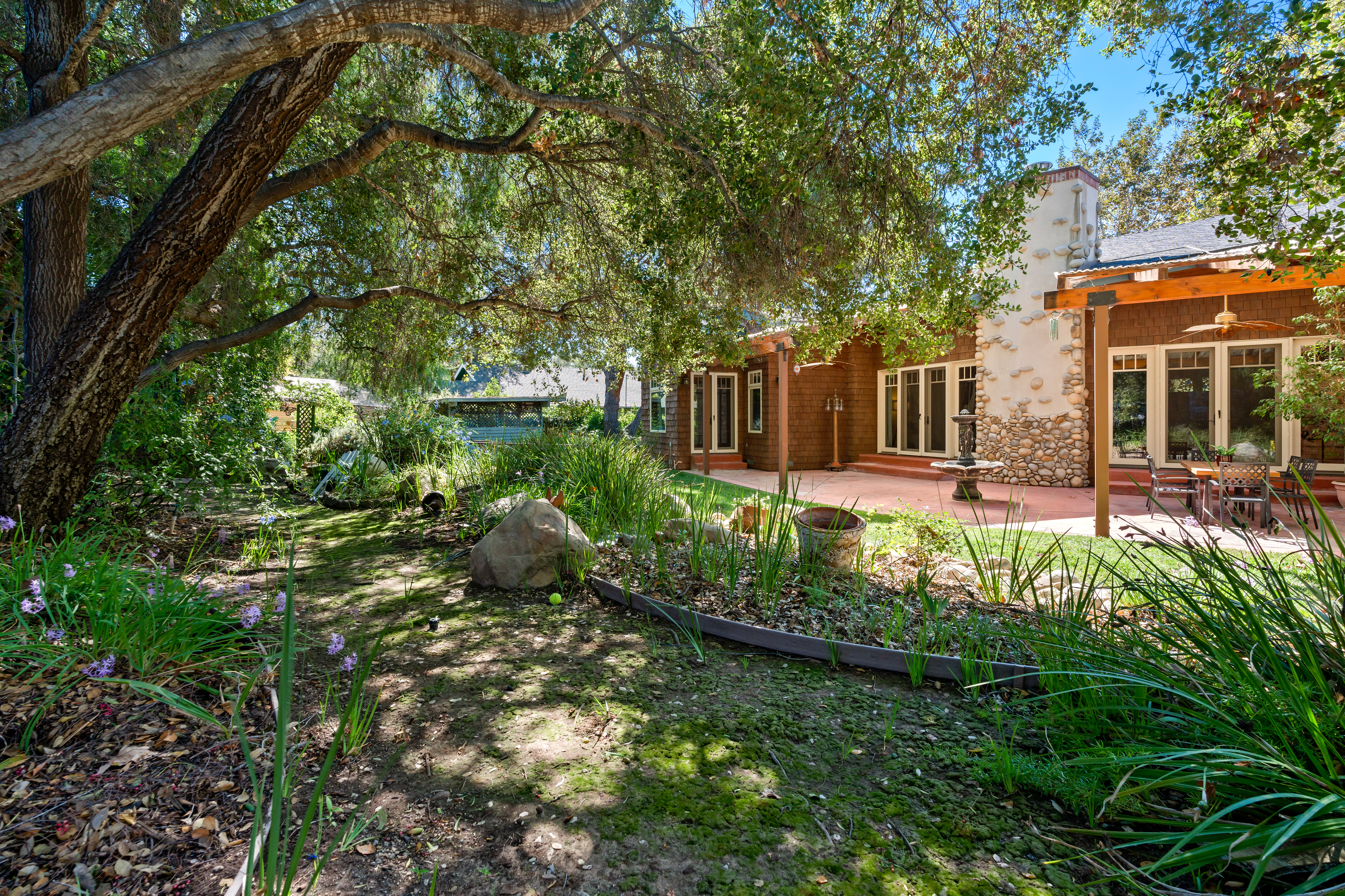  402 South Montgomery Street, Ojai, CA 93023 - 物件實景