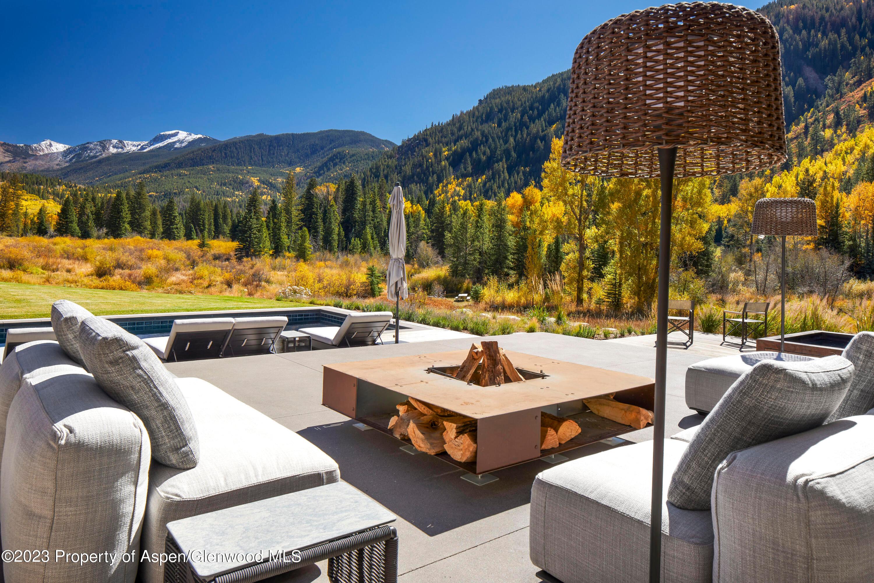 Aspen, Colorado, 81611, United States, 4 Bedrooms Bedrooms, ,6 BathroomsBathrooms,Residential,For Sale,1807657