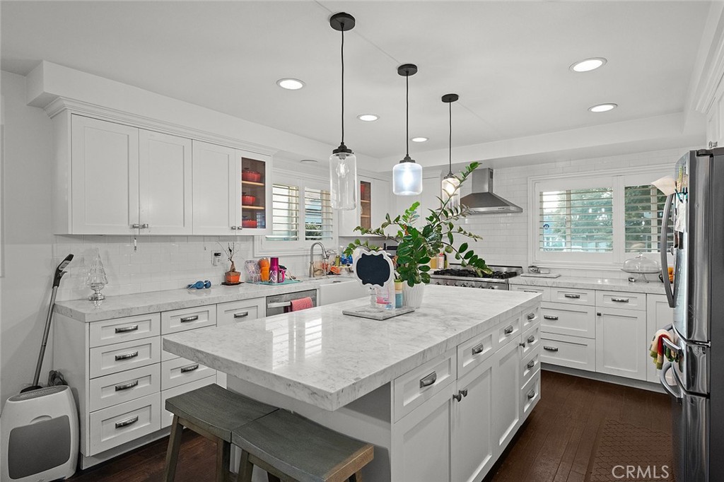 Long Beach, California, 90808, United States, 4 Bedrooms Bedrooms, ,2 BathroomsBathrooms,Residential,For Sale,1987796