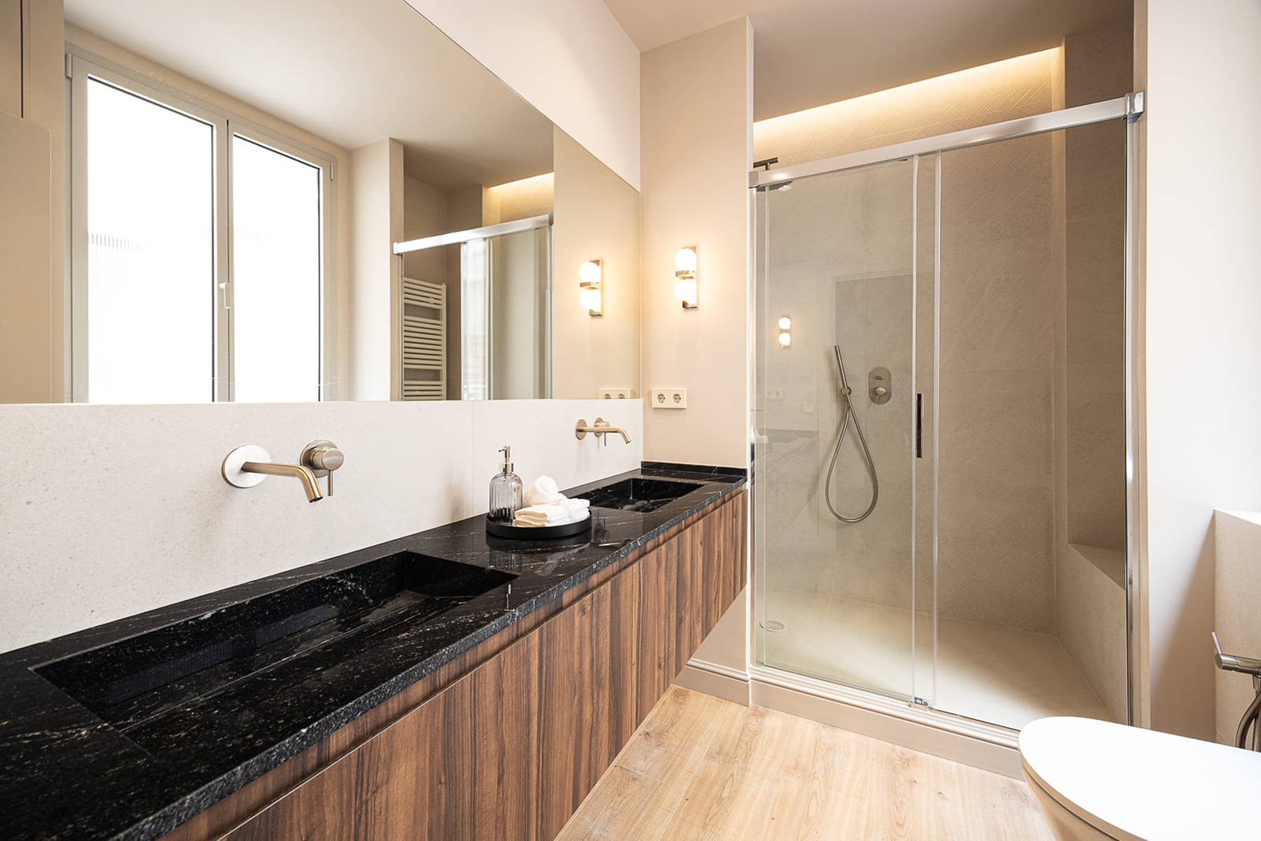  Exclusive renovated flat of 206 m² in a stately building in Eixample - 物件實景