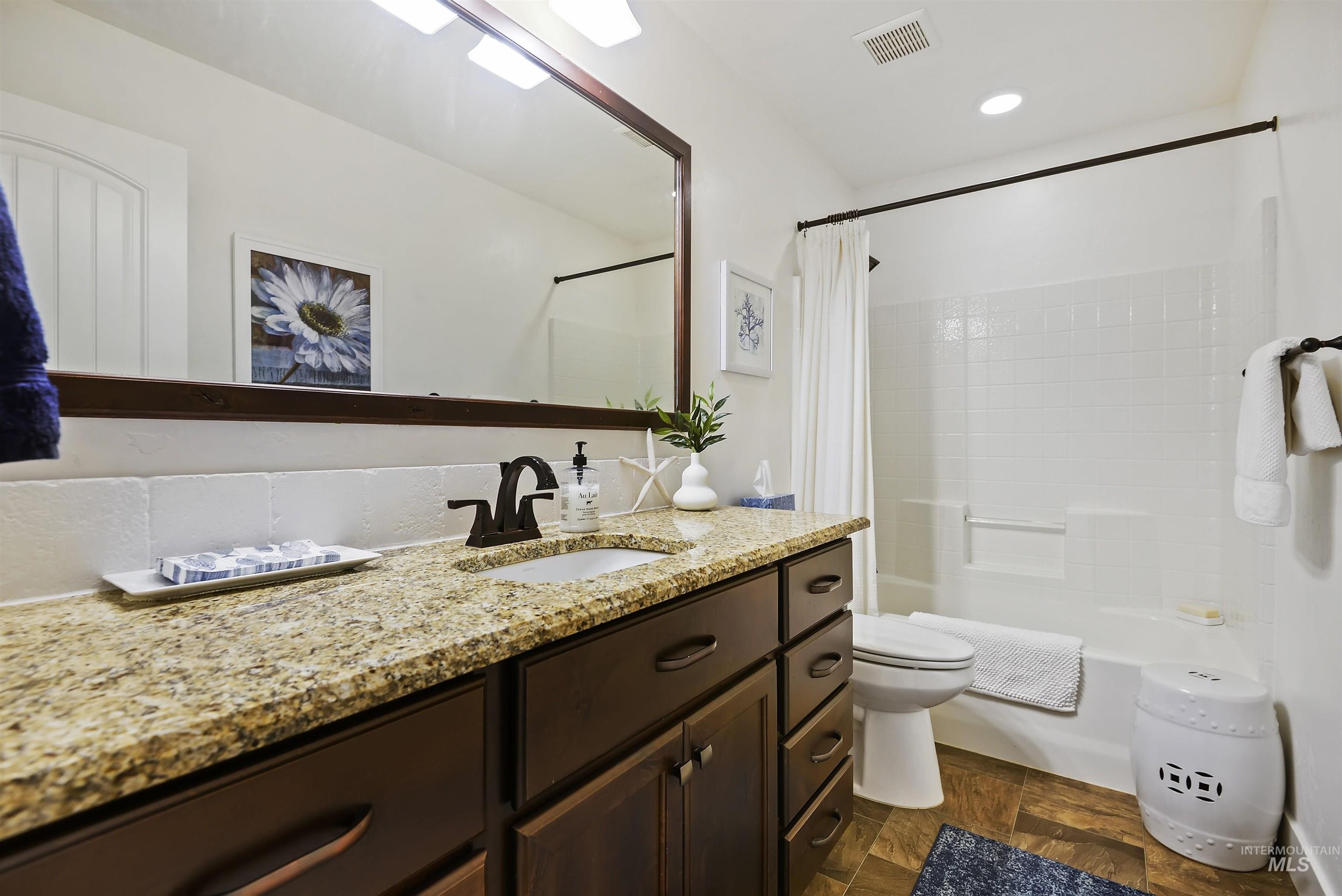 4923 Torana St, Meridian, Idaho, 83646, United States, 3 Bedrooms Bedrooms, ,2 BathroomsBathrooms,Residential,For Sale,4923 Torana St,1627957