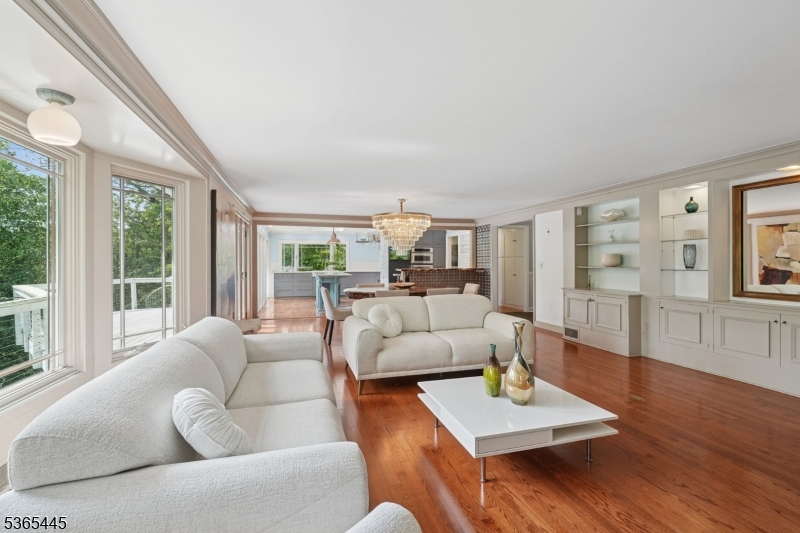 Kinnelon Boro, New Jersey, 07405-2443, United States, 4 Bedrooms Bedrooms, ,3 BathroomsBathrooms,Residential,For Sale,1861963