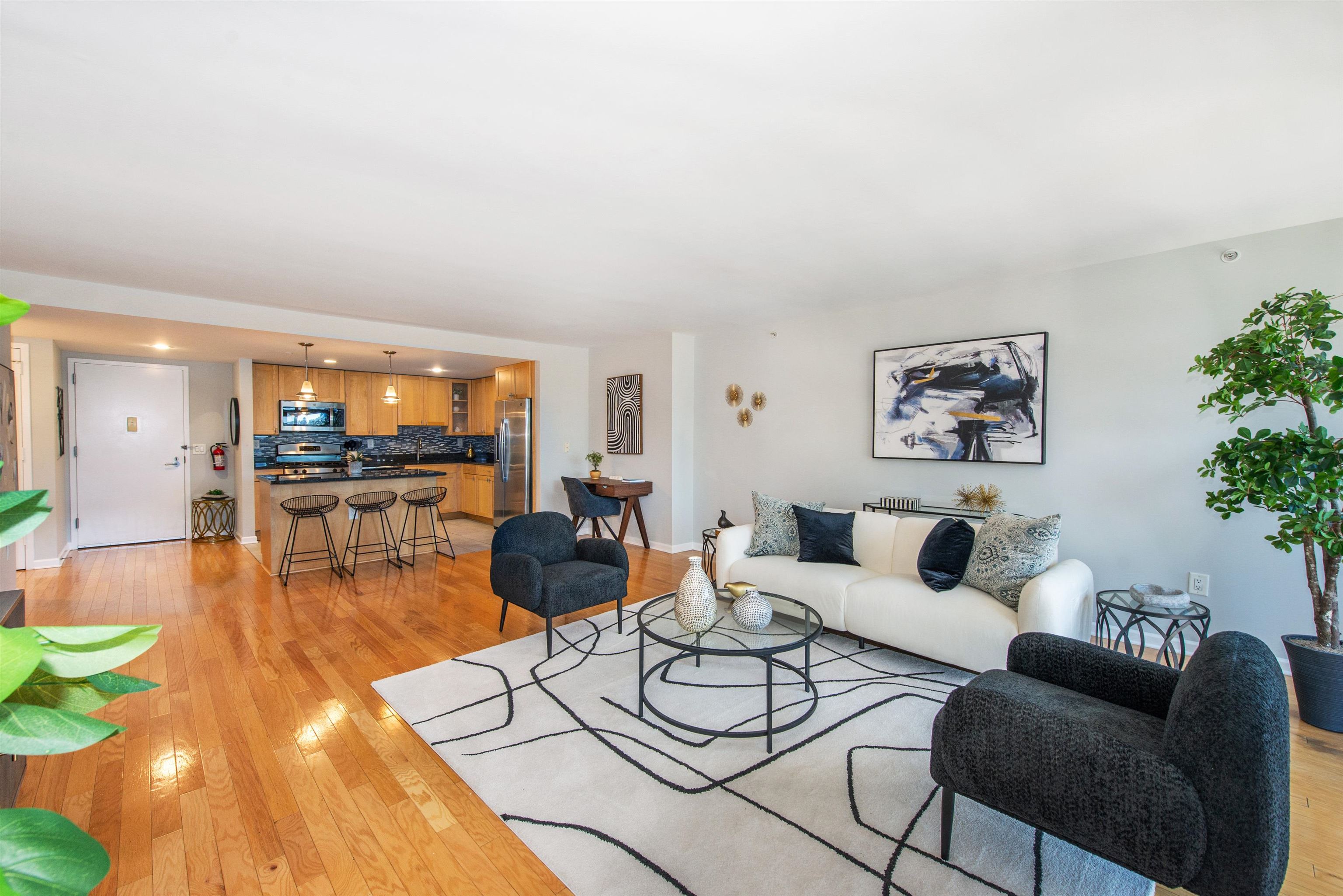 Jersey City, New Jersey, 07310, United States, 1 Bedroom Bedrooms, ,1 BathroomBathrooms,Residential,For Sale,1933478