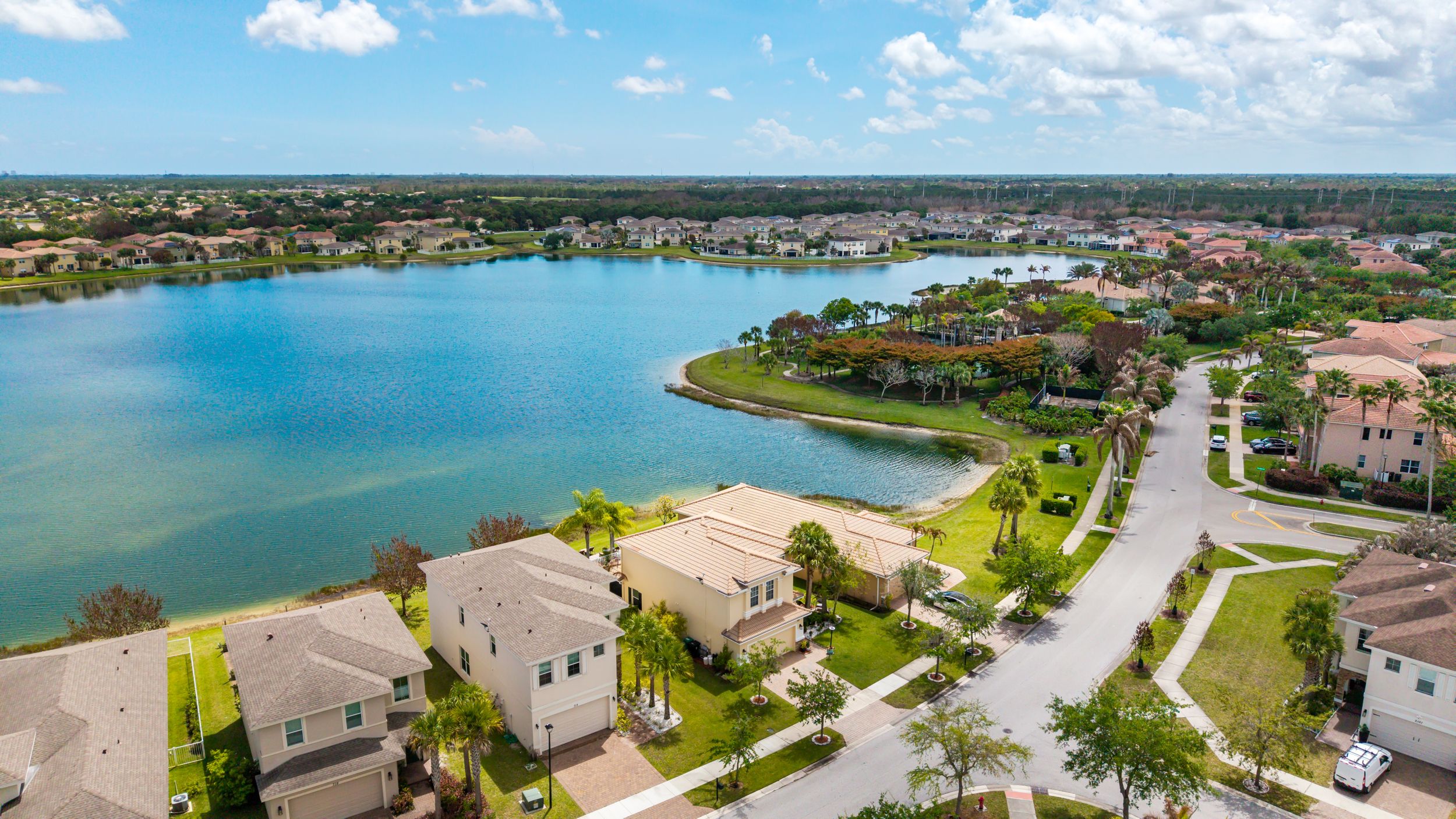  707 NW Leonardo Circle, Port St Lucie, FL, 34986 - 物件實景