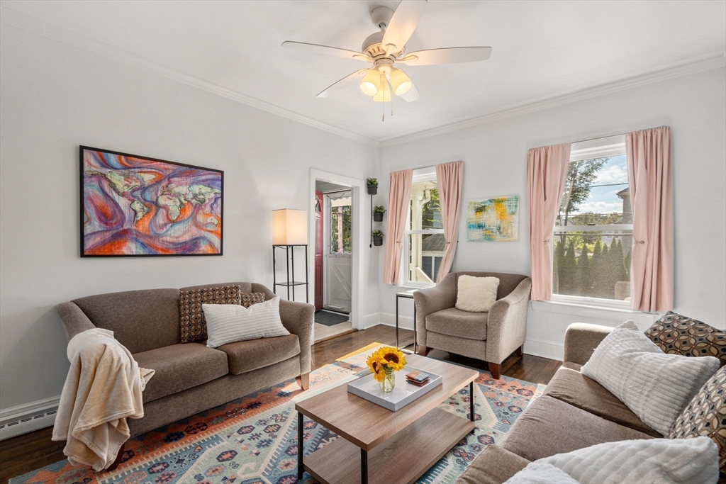 Watertown, Massachusetts, 02472, United States, 2 Bedrooms Bedrooms, ,1 BathroomBathrooms,Residential,For Sale,1950819