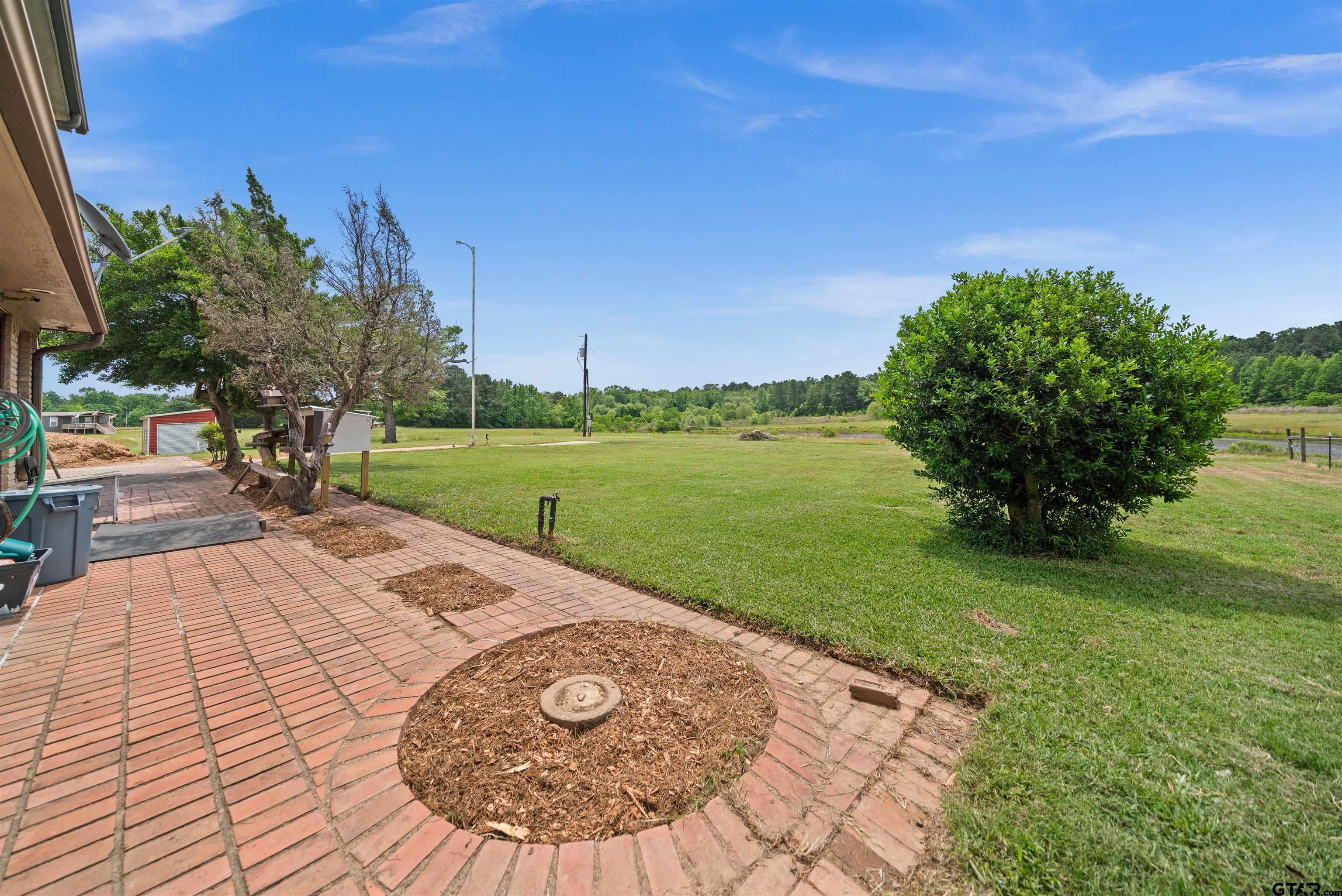 Jacksonville, Texas, 75766, United States, 6 Bedrooms Bedrooms, ,4 BathroomsBathrooms,Residential,For Sale,1805693