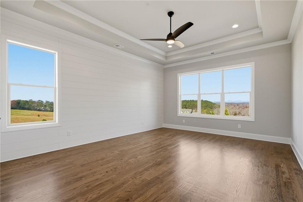 Gainesville, Georgia, 30506, United States, 5 Bedrooms Bedrooms, ,7 BathroomsBathrooms,Residential,For Sale,1996657