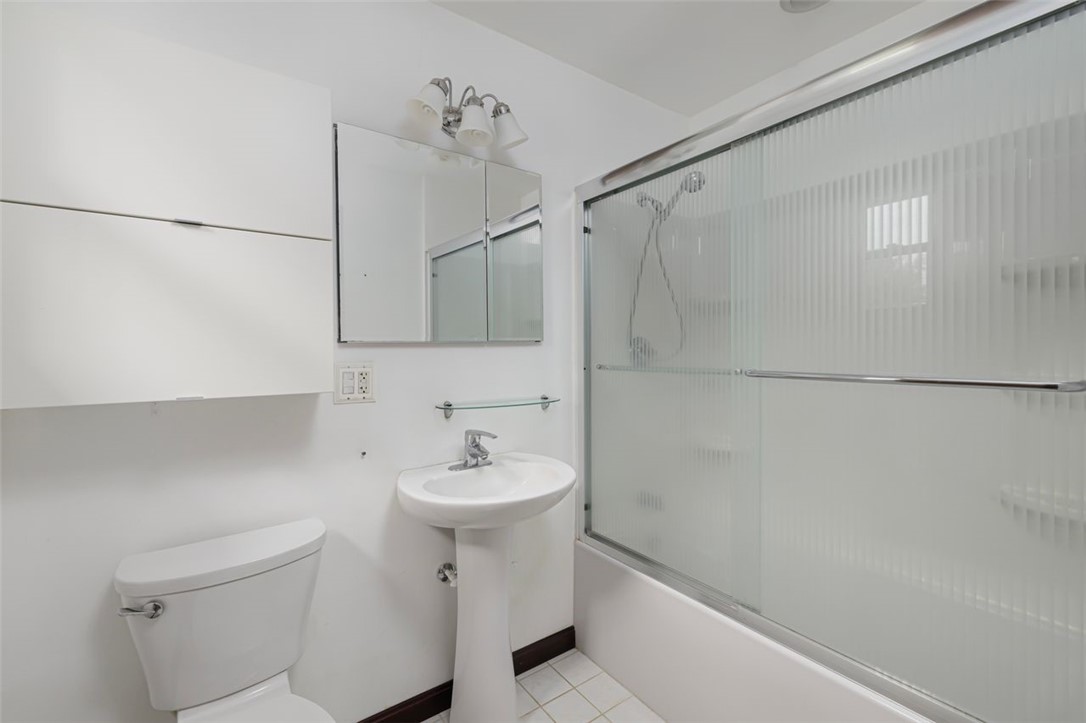 Cranston, Rhode Island, 02921, United States, 3 Bedrooms Bedrooms, ,2 BathroomsBathrooms,Residential,For Sale,1940913