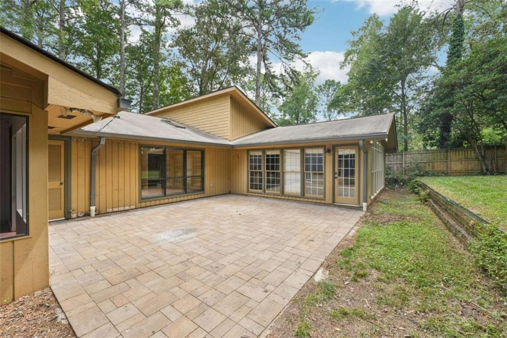 Marietta, Georgia, 30068, United States, 4 Bedrooms Bedrooms, ,3 BathroomsBathrooms,Residential,For Sale,1977177