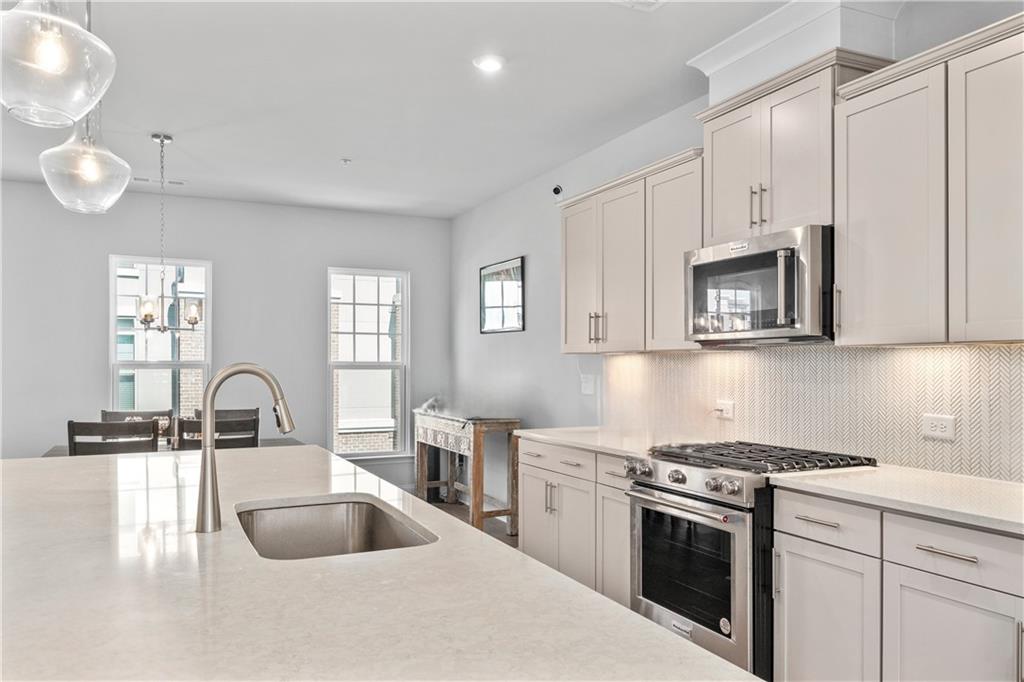Woodstock, Georgia, 30189, United States, 3 Bedrooms Bedrooms, ,4 BathroomsBathrooms,Residential,For Sale,1848649