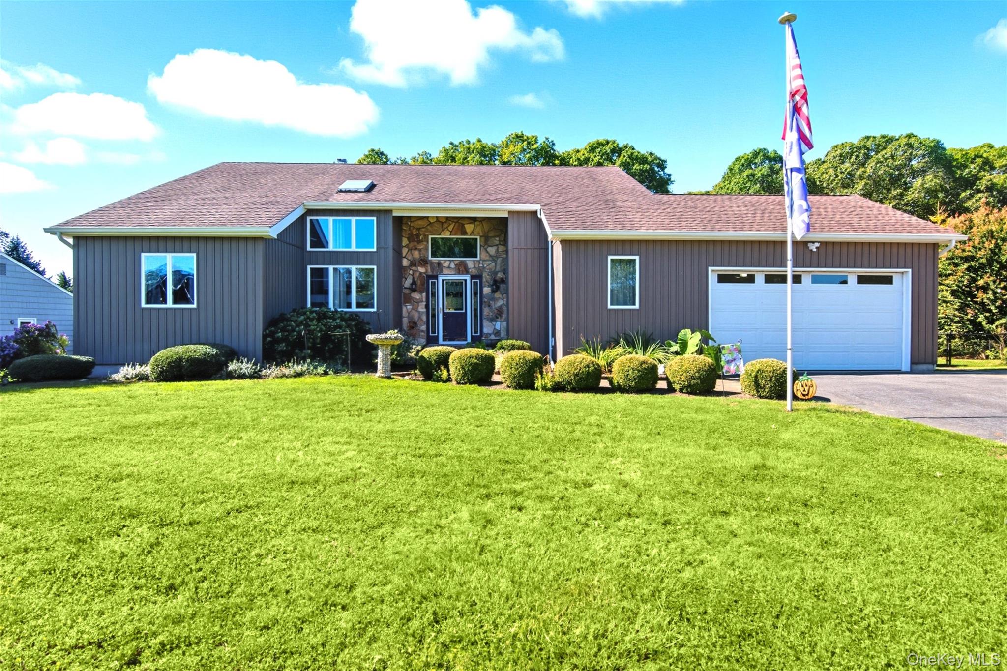 Jamesport, New York, 11947, United States, 4 Bedrooms Bedrooms, ,3 BathroomsBathrooms,Residential,For Sale,2002985