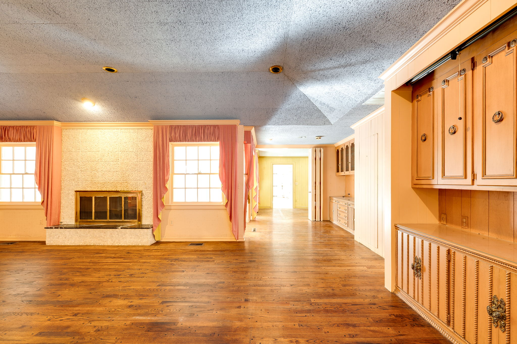  7104 Brentwood Road, Nichols Hills, OK 73116 - 物件實景