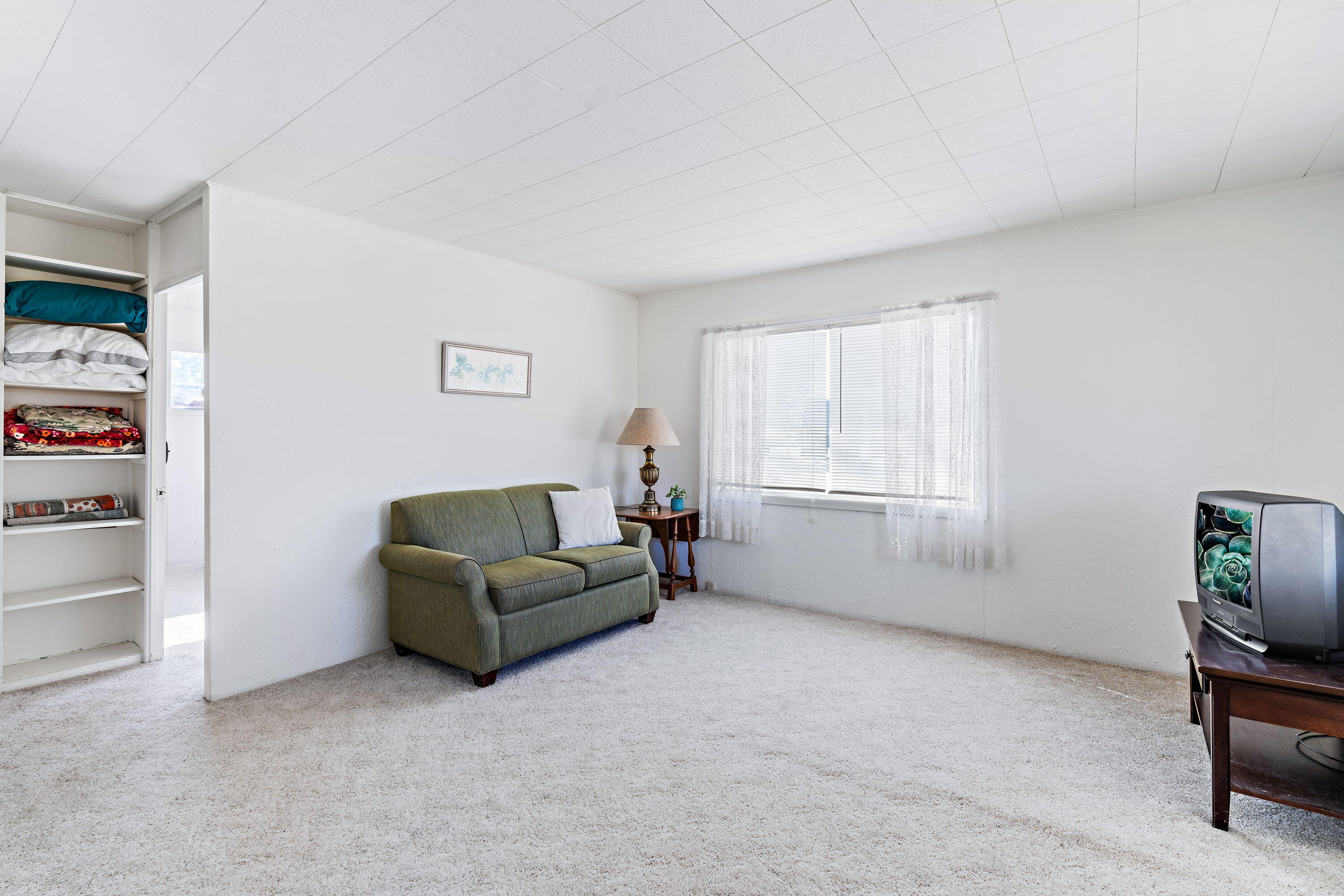 Culver, Oregon, 97734, United States, 1 Bedroom Bedrooms, ,1 BathroomBathrooms,Residential,For Sale,1940450