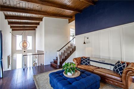 Redondo Beach, California, 90277, United States, 3 Bedrooms Bedrooms, ,2 BathroomsBathrooms,Residential,For Sale,1914316
