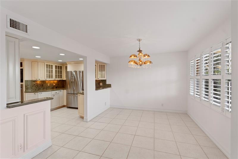 Lauderdale By The Sea, Florida, 33308, United States, 2 Bedrooms Bedrooms, ,2 BathroomsBathrooms,Residential,For Sale,1898422