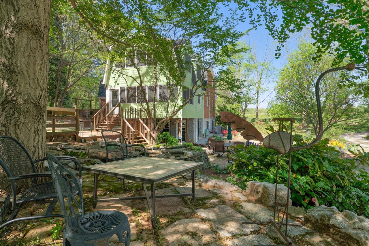 Bowling Green, Kentucky, 42103, United States, 4 Bedrooms Bedrooms, ,5 BathroomsBathrooms,Residential,For Sale,1991633