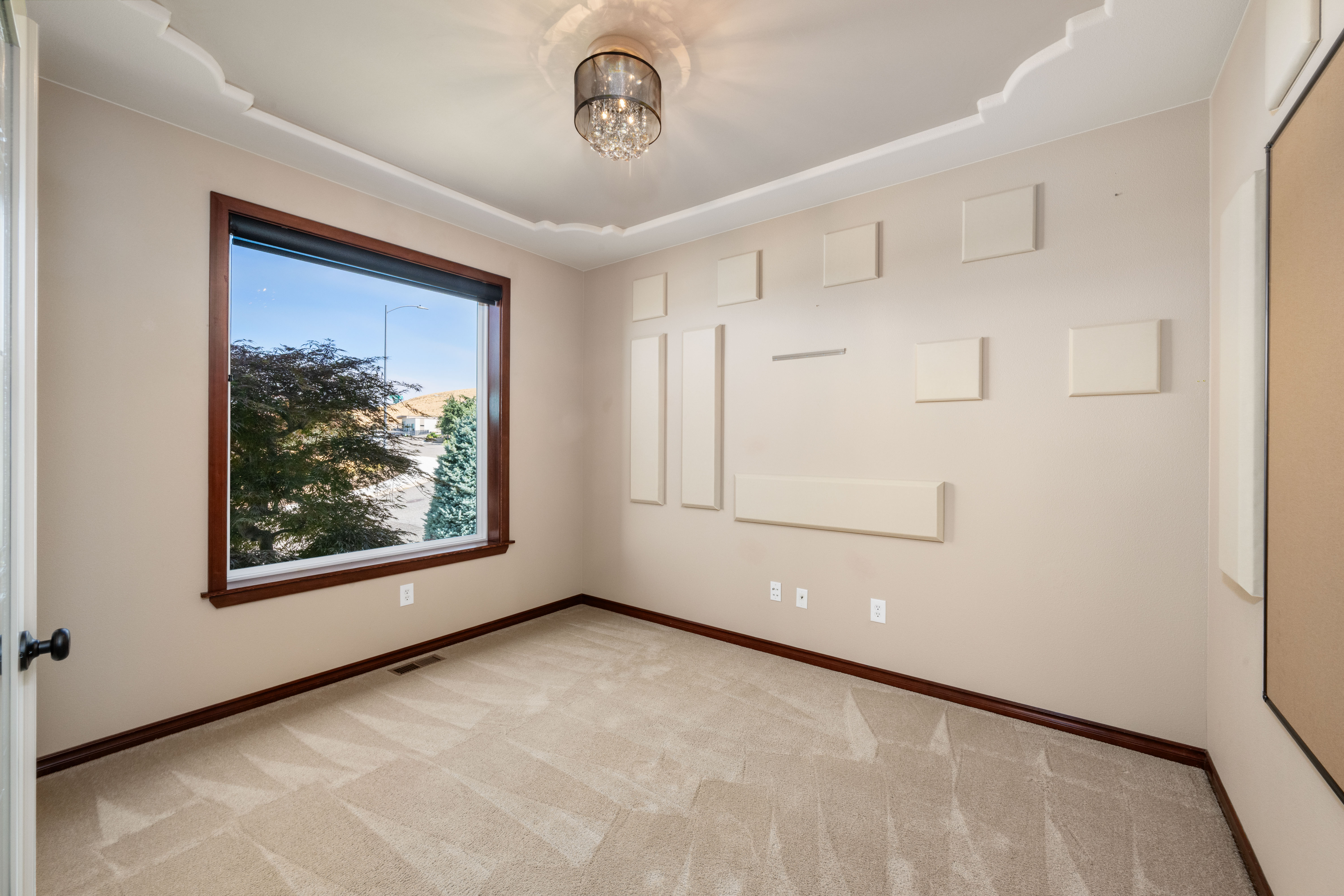  Breathtaking Views & Award Winning Parade Home - 物件實景