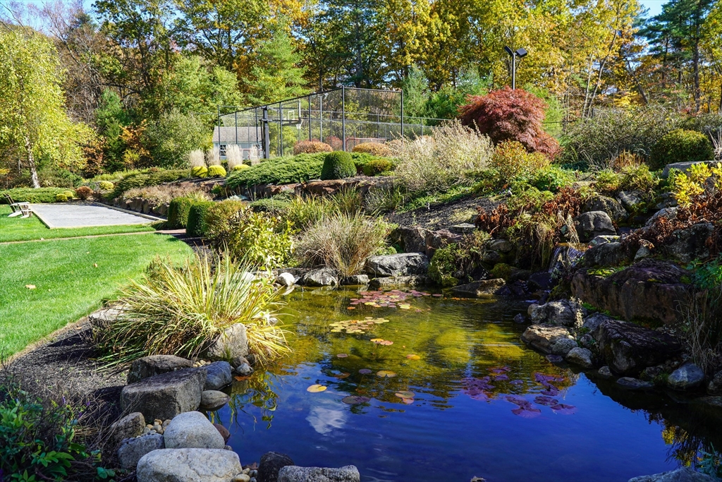 Boxford, Massachusetts, 01921, United States, 5 Bedrooms Bedrooms, ,7 BathroomsBathrooms,Residential,For Sale,1987688