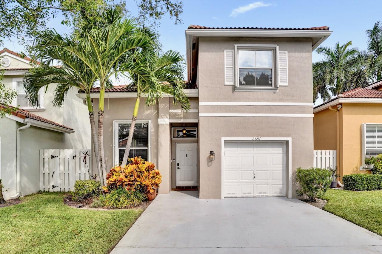 Lake Worth, Florida, 33463, United States, 3 Bedrooms Bedrooms, ,3 BathroomsBathrooms,Residential,For Sale,1940163
