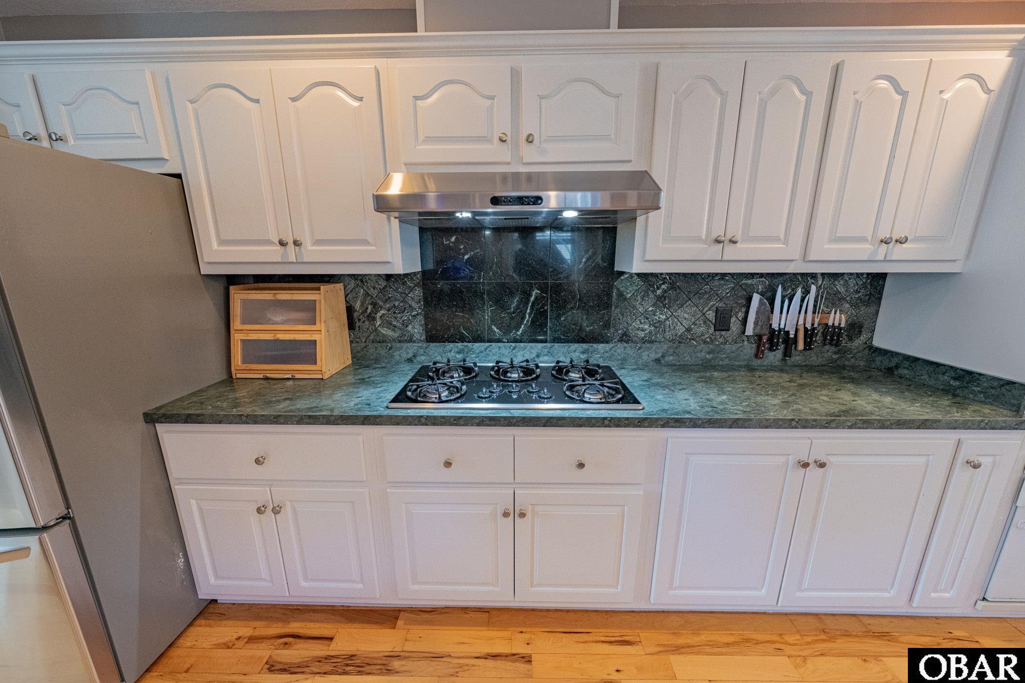 Manteo, North Carolina, 27954, United States, 4 Bedrooms Bedrooms, ,4 BathroomsBathrooms,Residential,For Sale,1988326