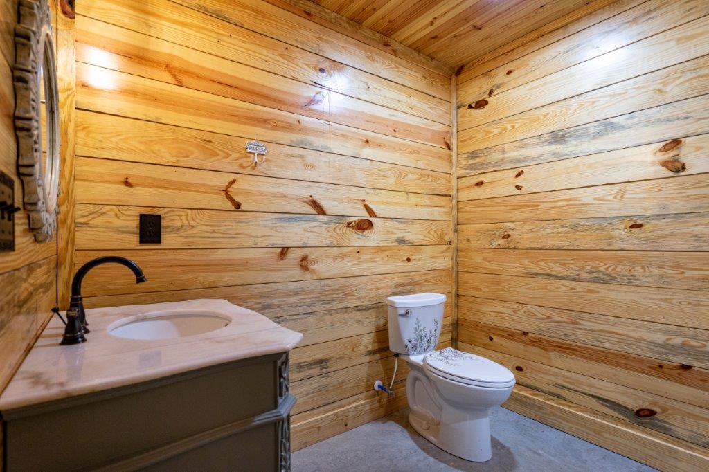 LaGrange, Georgia, 30240, United States, 2 Bedrooms Bedrooms, ,2 BathroomsBathrooms,Residential,For Sale,1865221