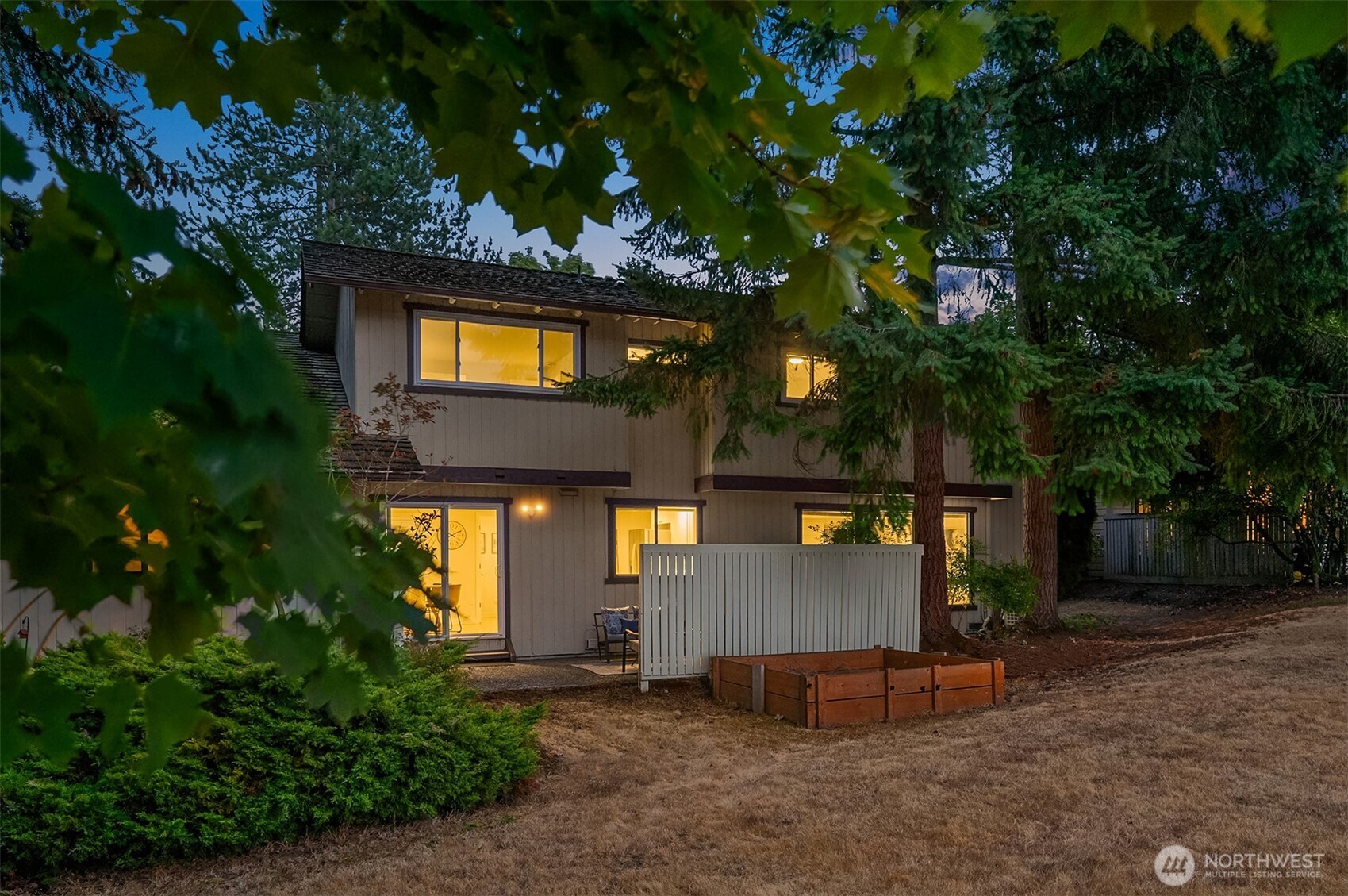 Redmond, Washington, 98052, United States, 4 Bedrooms Bedrooms, ,3 BathroomsBathrooms,Residential,For Sale,1911973